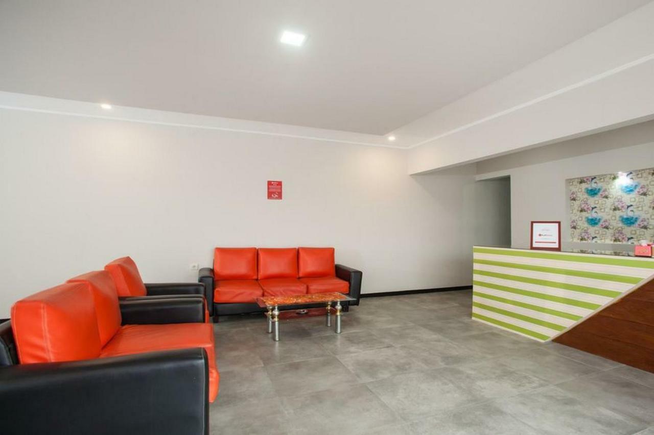 Reddoorz Syariah Plus Near Banyuwangi Airport Exterior foto